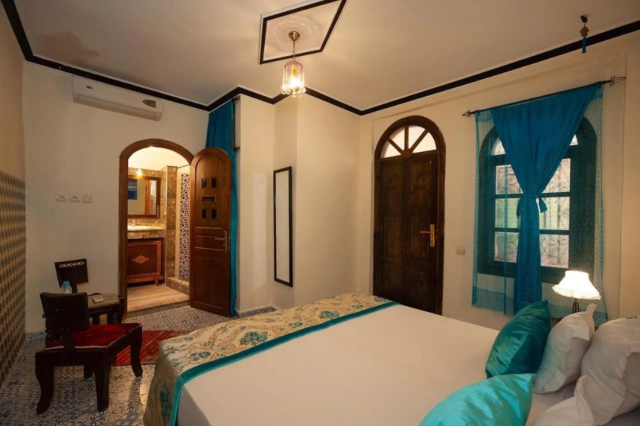 ***  Riad De La Semaine Marrakesh Marruecos